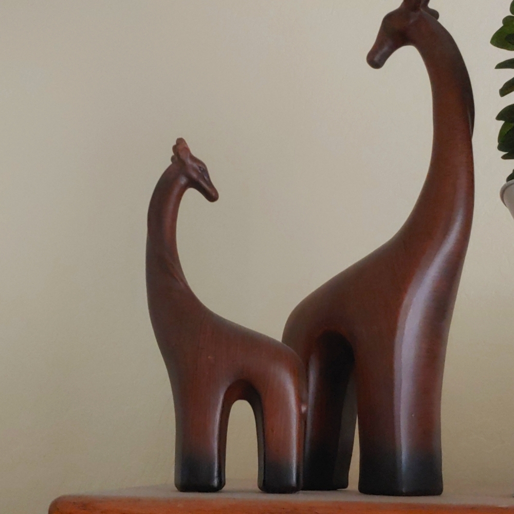 Mother giraffe 18" baby 12" ceramic painted  look like wood excellent condition